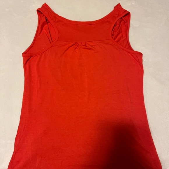 Flowy Tank - Picture 5 of 6